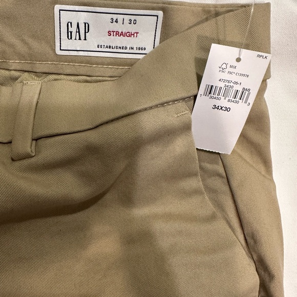 Men’s GAP Khaki Relaxed Fit Pants NWT 34x30 Work Classic Casual Weekend Cotton - Picture 2 of 10
